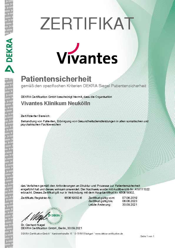 grün-weiße Urkunde von der DEKRA für Patientensicherheit